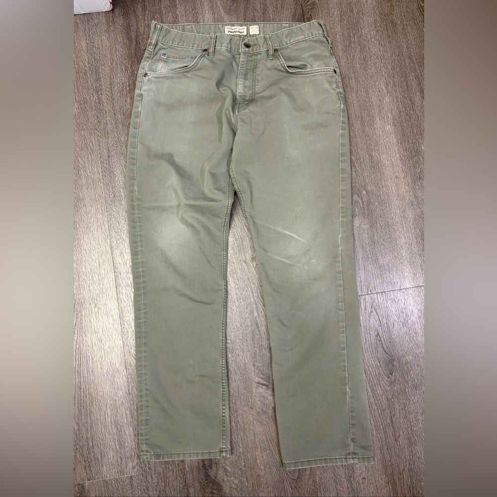 Patagonia Iron Clad Straight Stretch Gray Jeans Men’s 34x32 (34x30.5) Workwear*